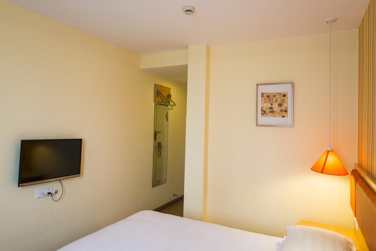 Home Inn Shanghai South Pudong Road Expo Экстерьер фото