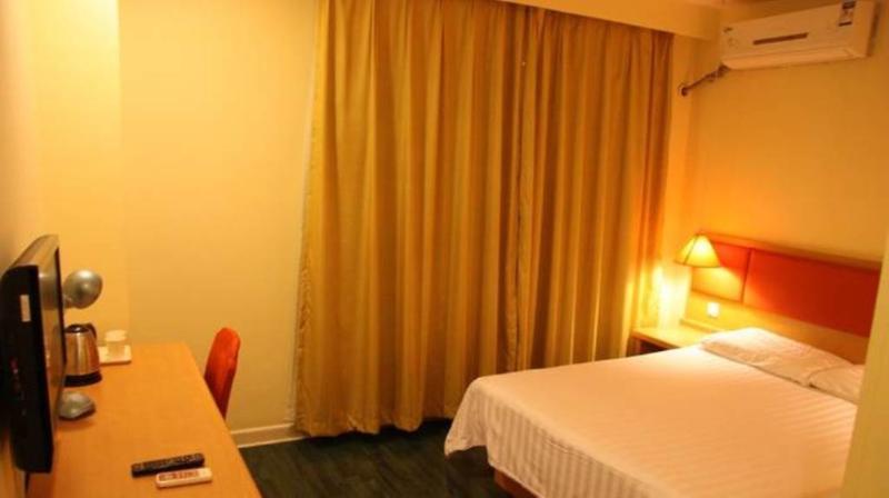 Home Inn Shanghai South Pudong Road Expo Экстерьер фото